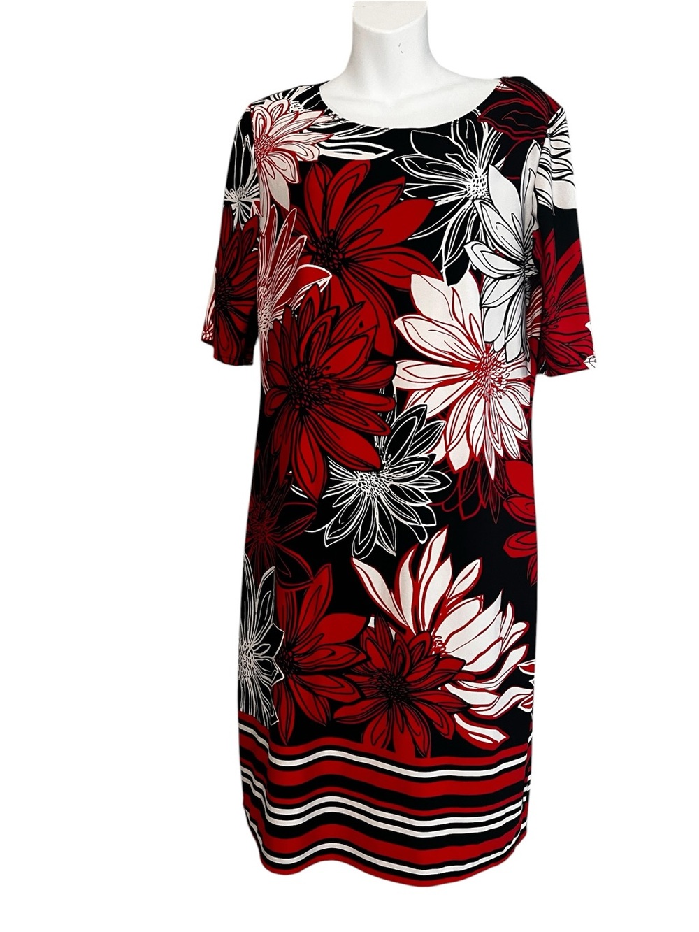 Karin Steven’s Red  Black White Floral Shift Dress Size L